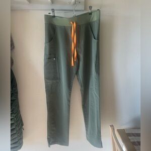 Moss Kade cargo Figs scrub pants